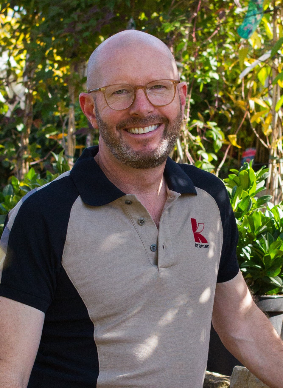 Dr. Peter Kremer Dr. Peter Kremer