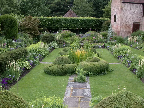 symetrische Gartengestaltung