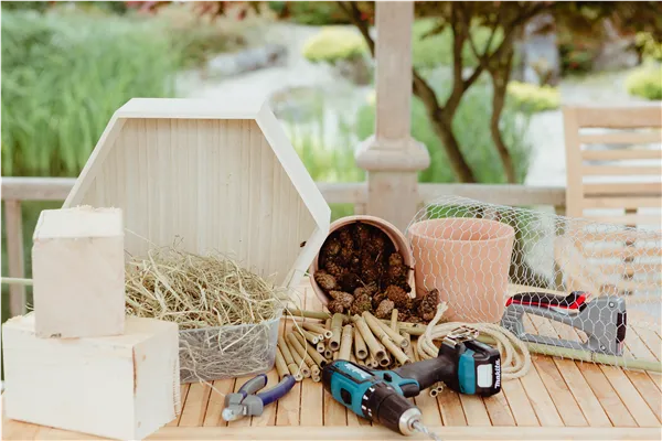 Insektenhotel DIY: Materialien